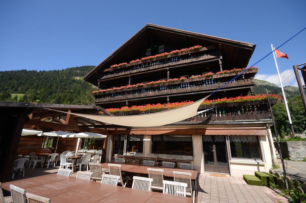 Family B&B Le Vieux Chalet Шато-д'О Екстериор снимка