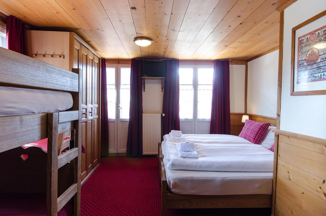 Family B&B Le Vieux Chalet Шато-д'О Екстериор снимка