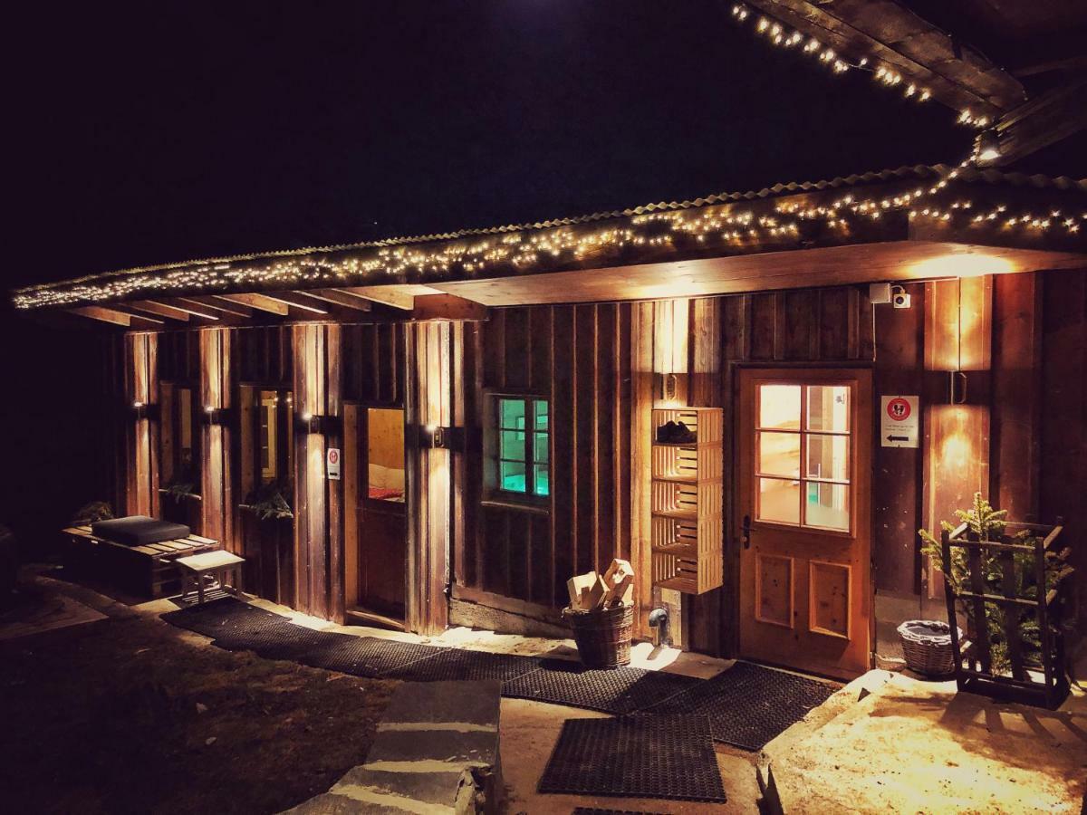 Family B&B Le Vieux Chalet Шато-д'О Екстериор снимка
