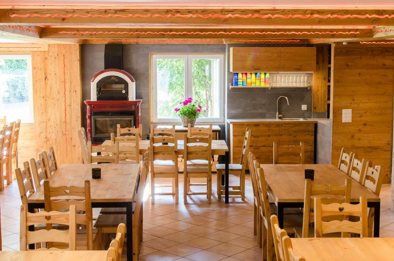 Family B&B Le Vieux Chalet Шато-д'О Екстериор снимка