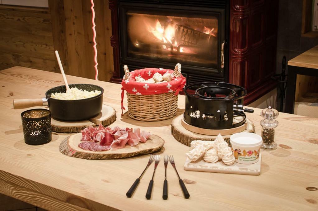 Family B&B Le Vieux Chalet Шато-д'О Екстериор снимка